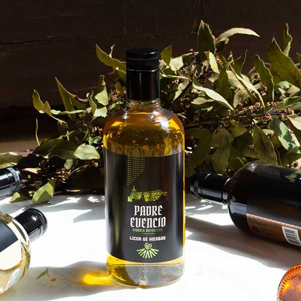 Licor de hierbas "PADRE EVENCIO"